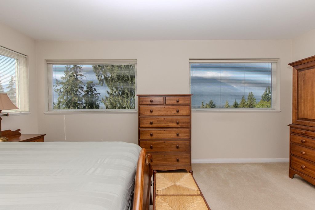 listing image 1104041092744174611