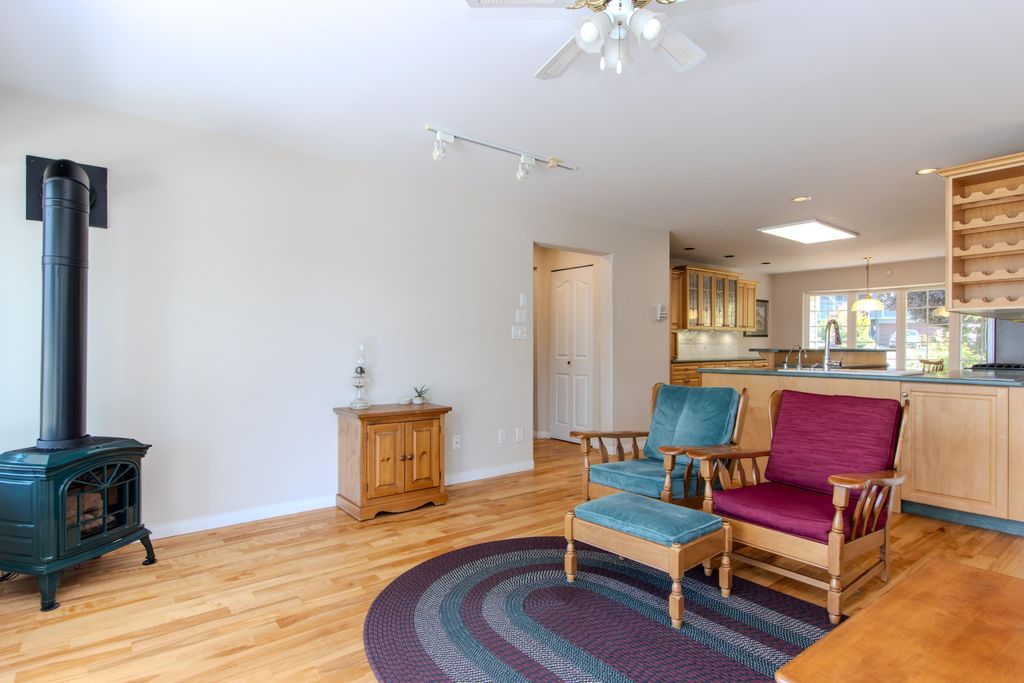 listing image 1104764191340271901