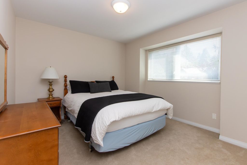 listing image 1107441125480535136