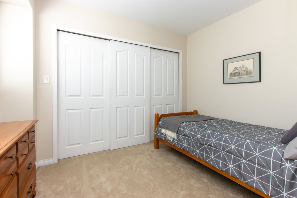 listing image 1105006564593850249