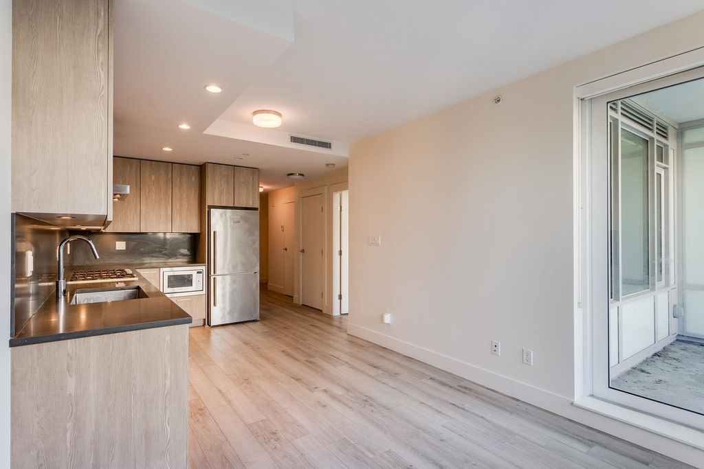 listing image 1101821922282535354