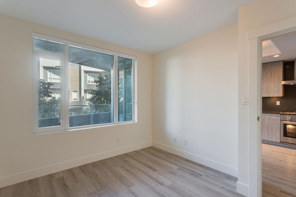 listing image 1101019845520151325