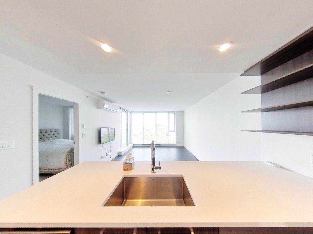 listing image 1101276005287815225