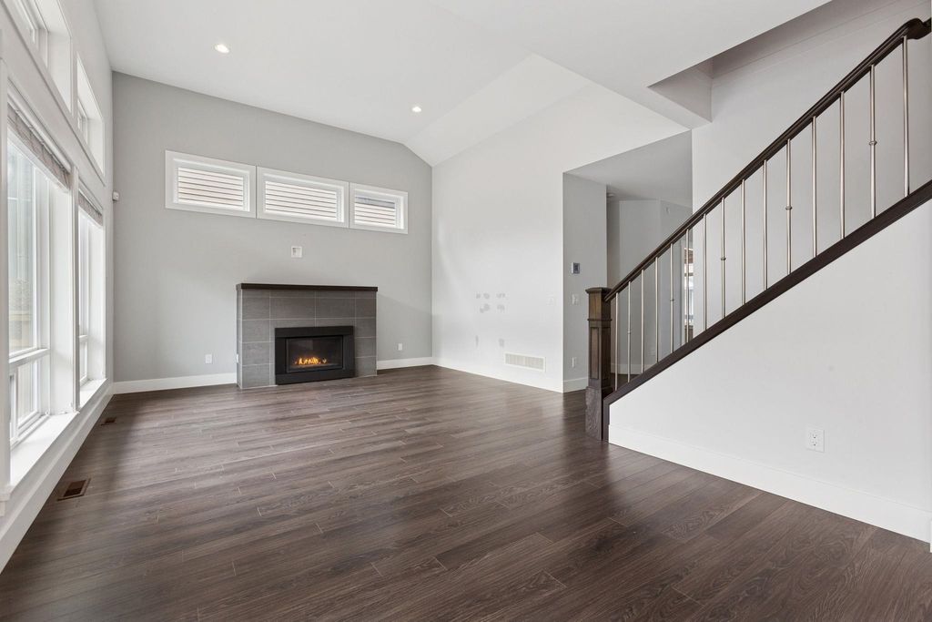 listing image 1101871352462023142