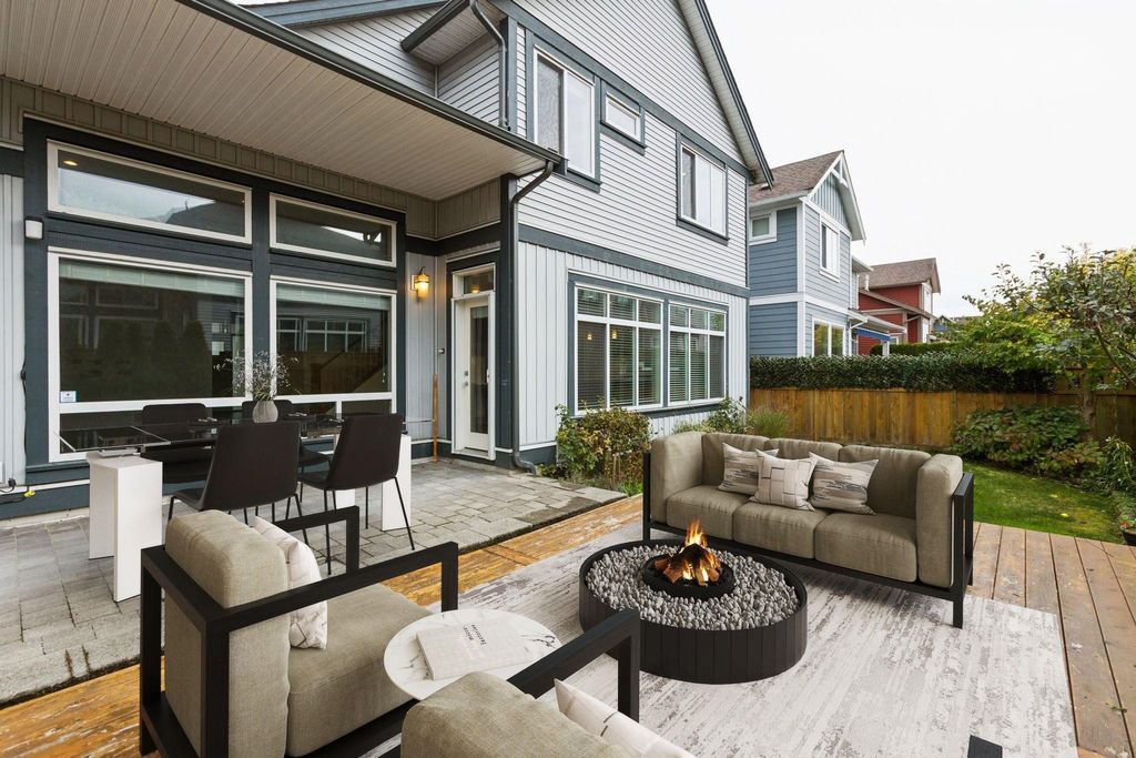 listing image 1104162432406332301