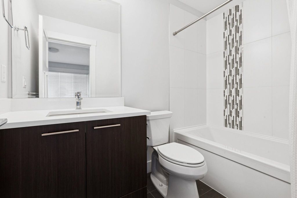 listing image 1103256940138459631