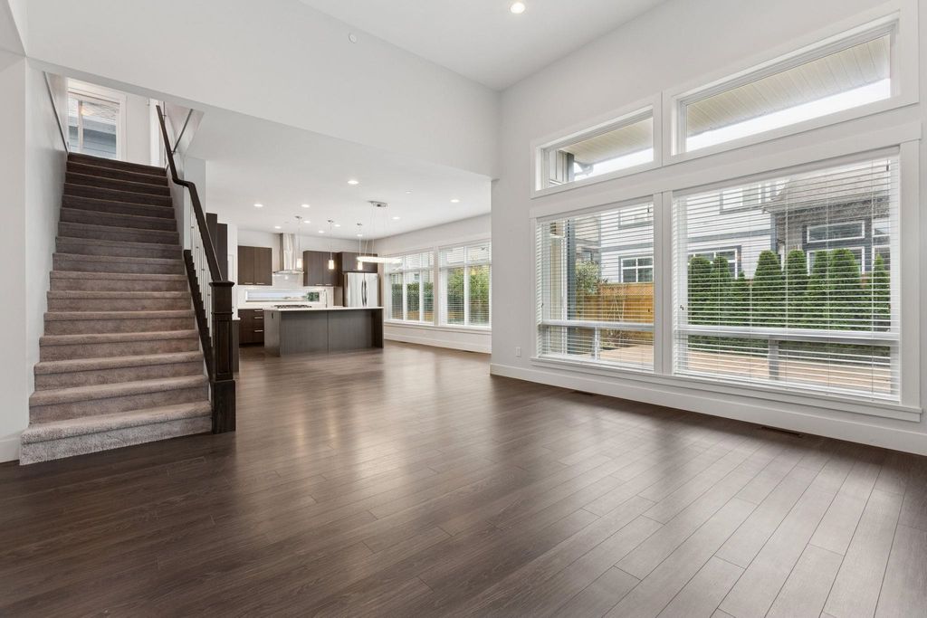 listing image 1104224503783743614