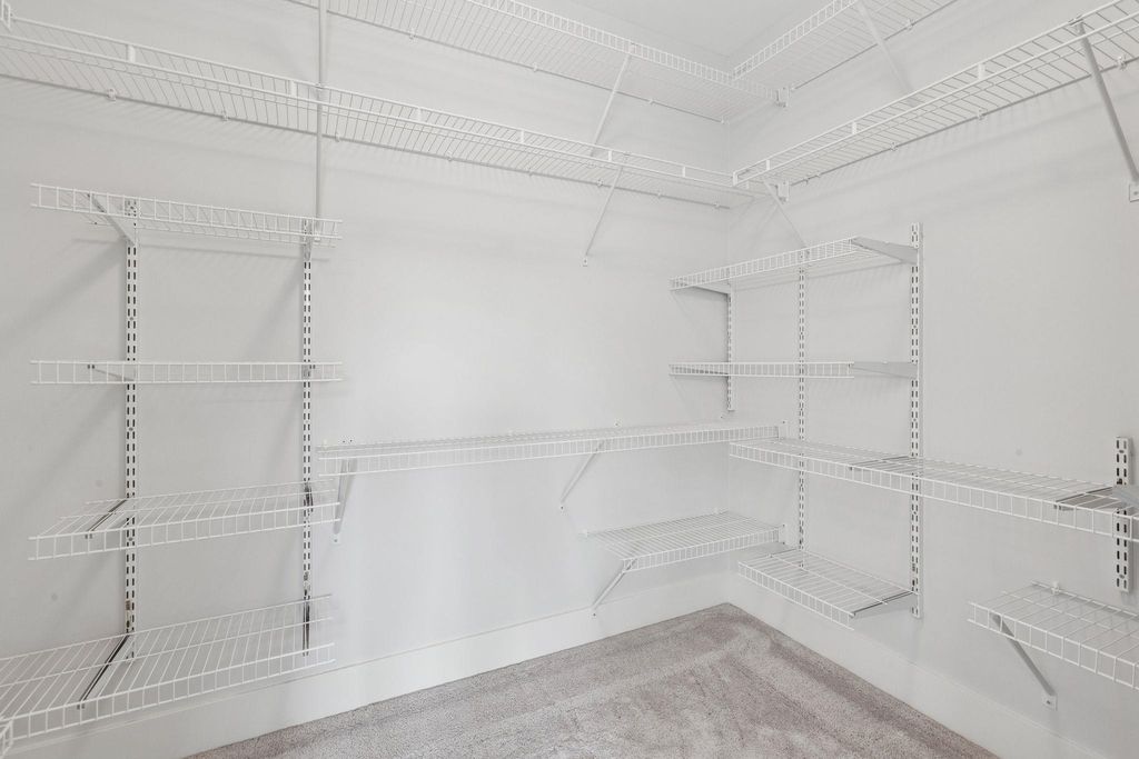 listing image 1103729996617243240