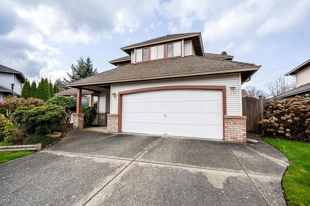 Photo of 16156 94a Avenue, Surrey, BC V4N 3A2 (MLS # R3149361)