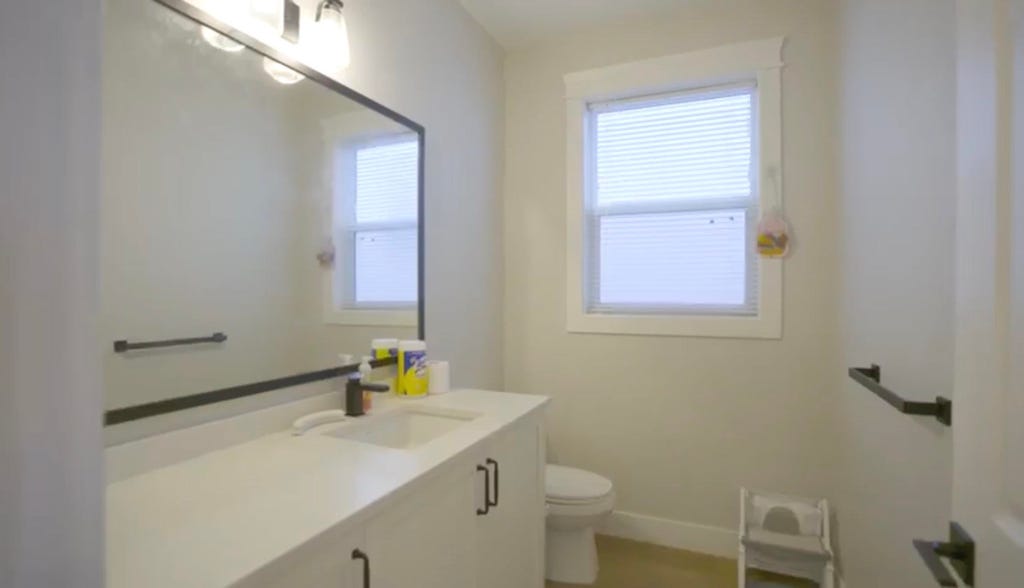 Photo of 4217 Old Clayburn Road #21, Abbotsford, BC V3G 1L5 (MLS # R3127106)