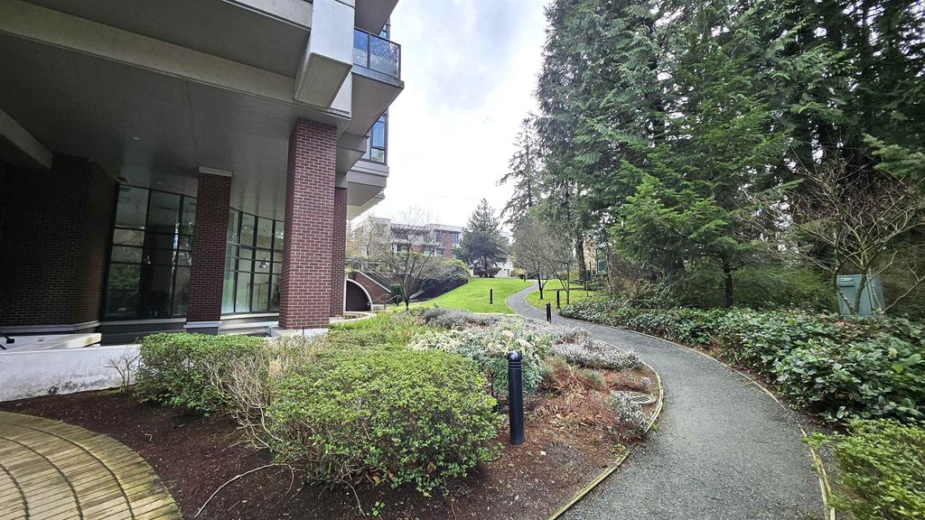 listing image 1109737451433518161