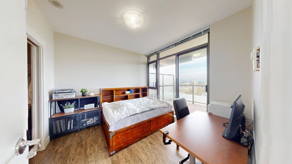 listing image 1109517968428319683