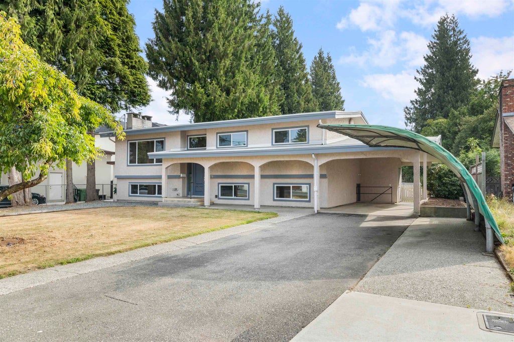 Photo of 2170 Wildwood Street, Abbotsford, BC V2S 2Y8 (MLS # R3161322)