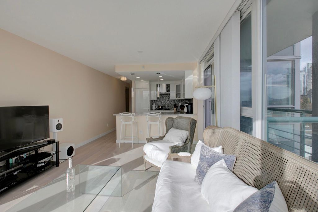 listing image 1100513183438208214