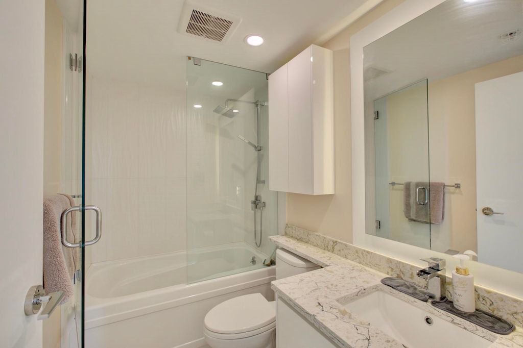 listing image 1103608990081369075