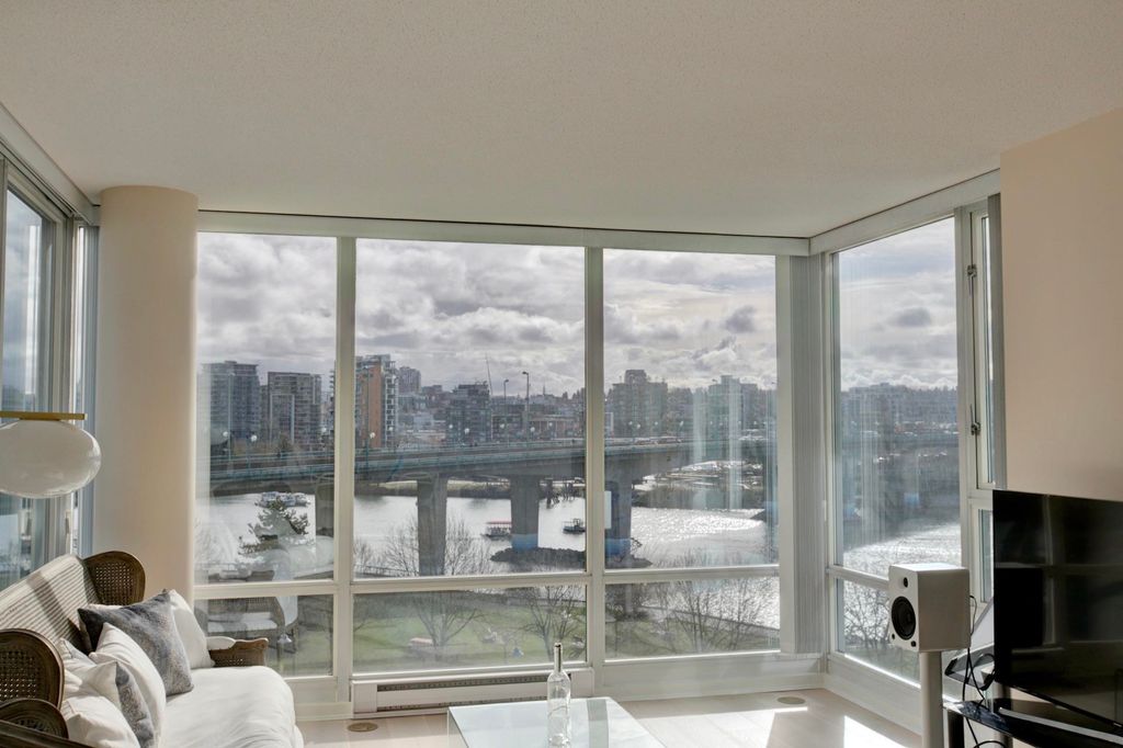 listing image 1109921861545236898