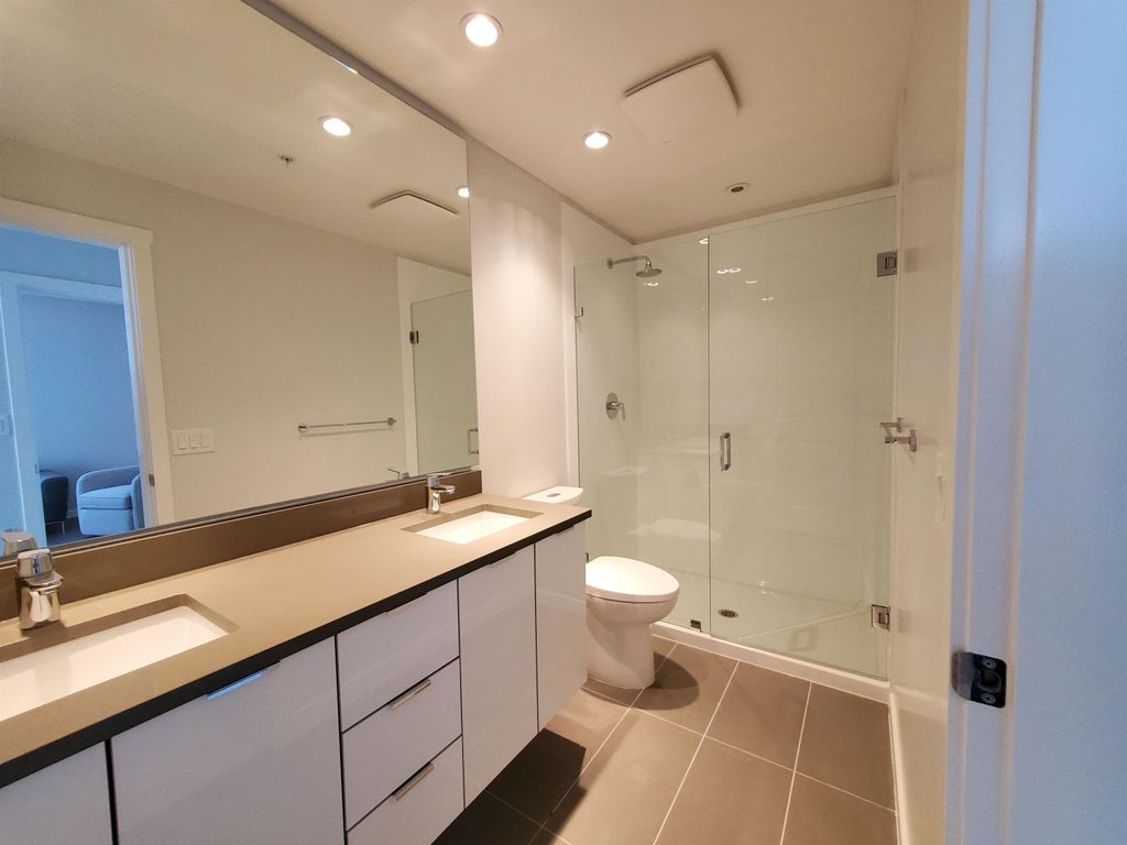 listing image 1104451685920160585