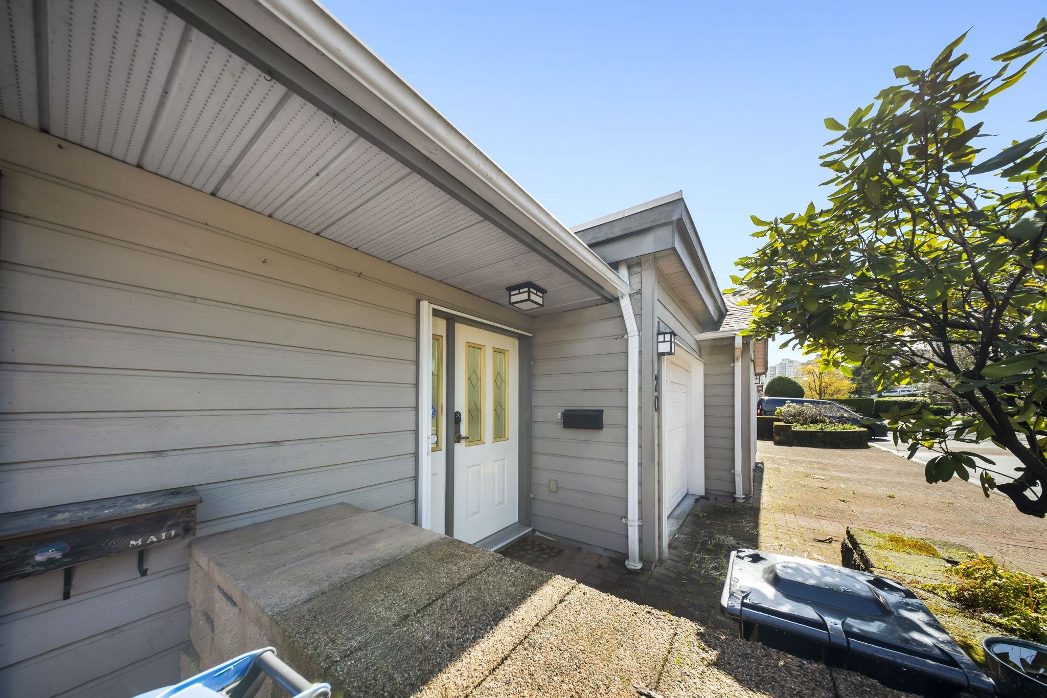 323 Governors Court 20