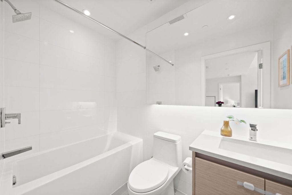 listing image 1102422375722141476