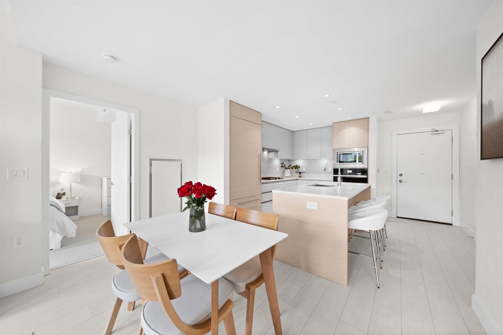 listing image 1104929494191096566