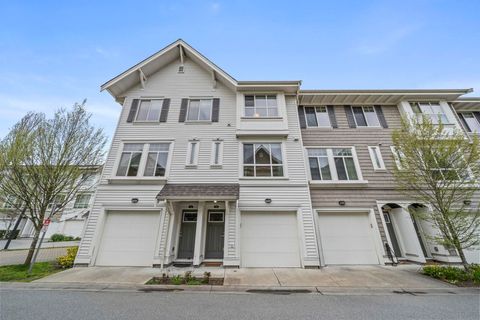 1708 King George Boulevard 36 Surrey BC V4A 4Z8