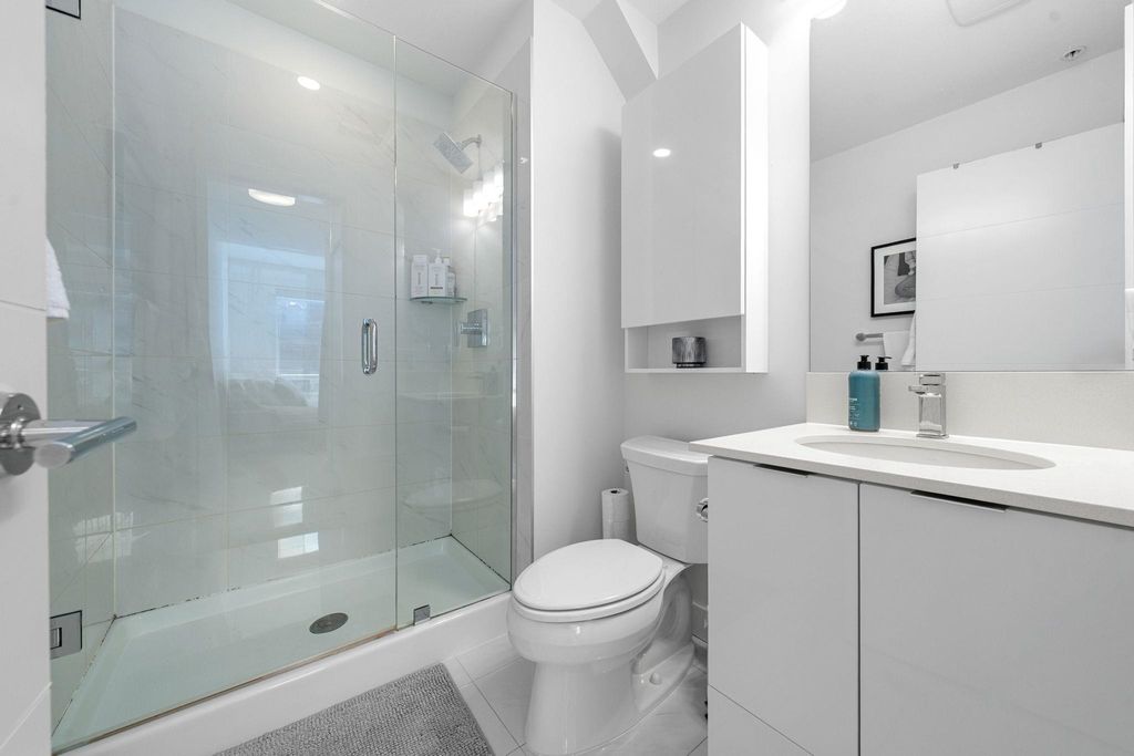 listing image 1101300660988642777