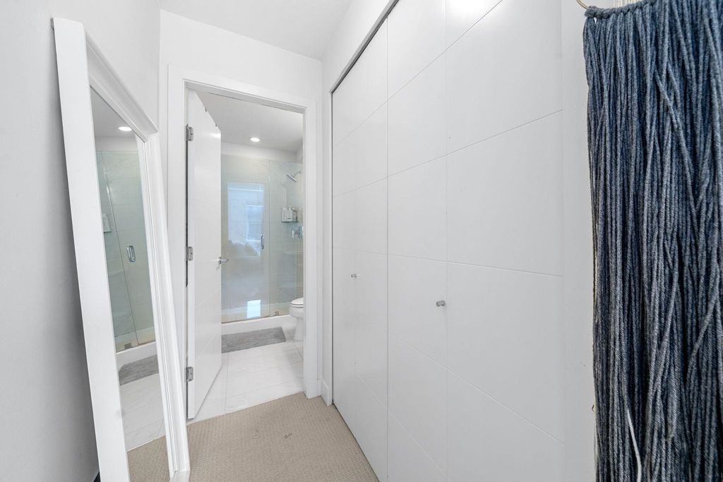 listing image 1103565953128836982