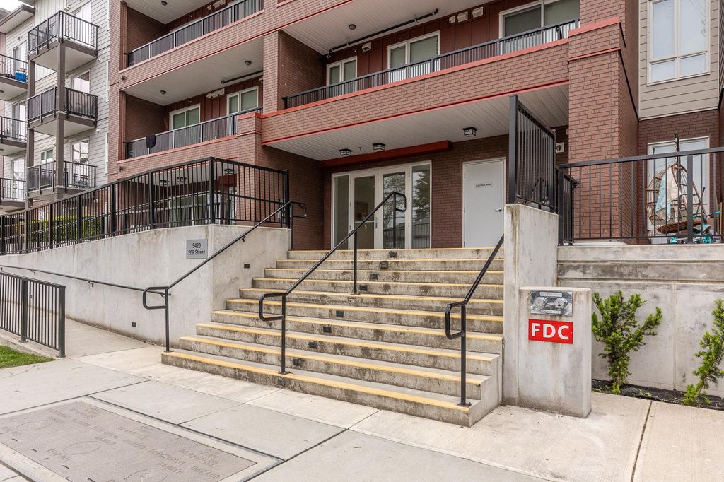 listing image 1101208891224164113