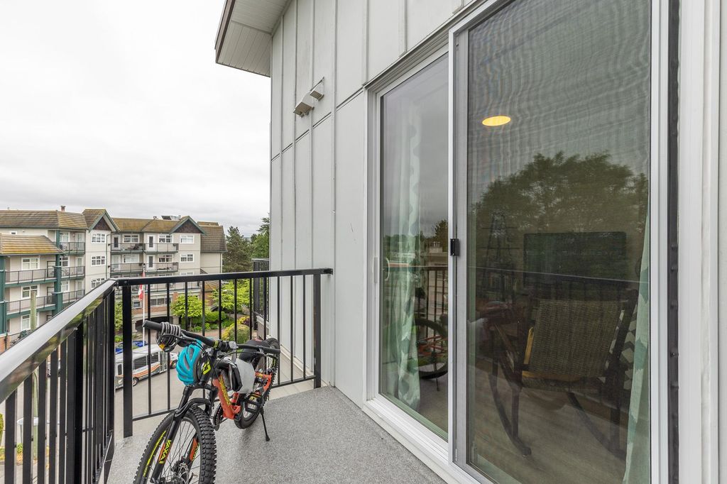 listing image 1105254755560538325