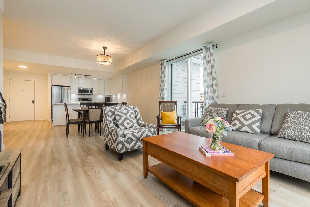 listing image 1109360340000449081