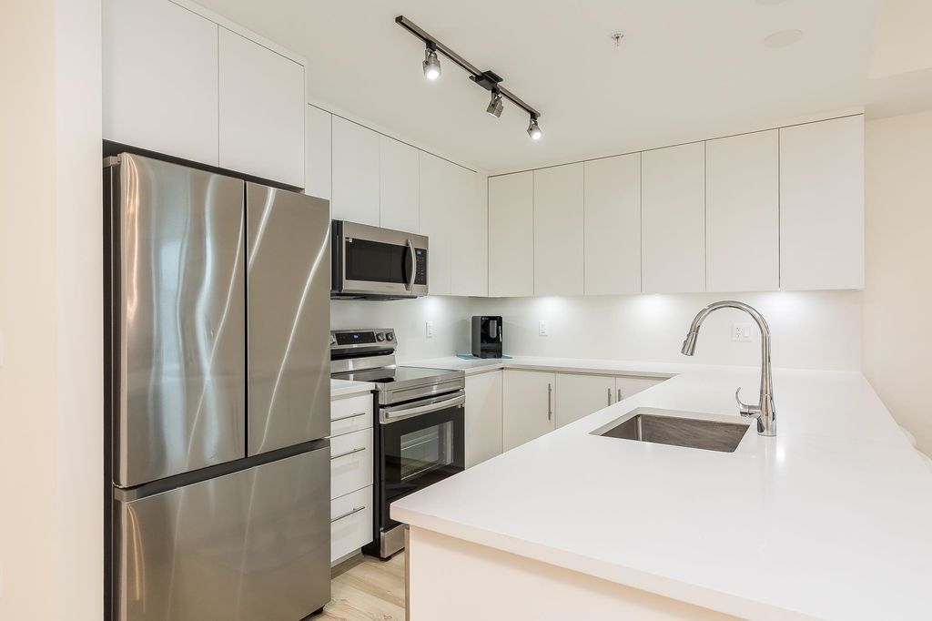 listing image 1103508149323467523