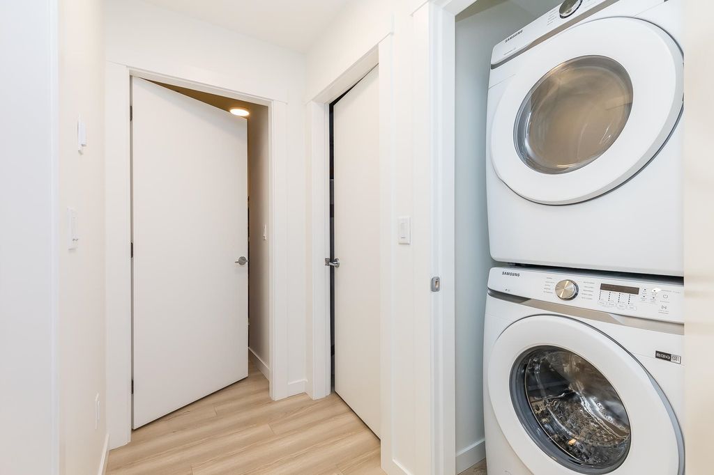 listing image 1108557444542004684