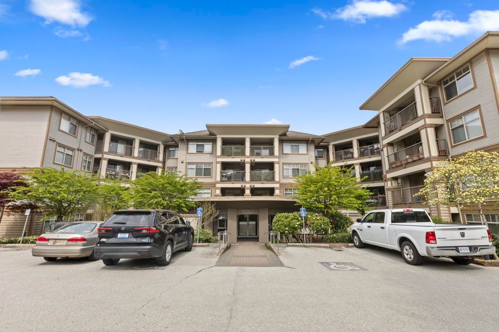 Photo of 12248 224 Street #302, Maple Ridge, BC V2X 8W6 (MLS # R3115054)