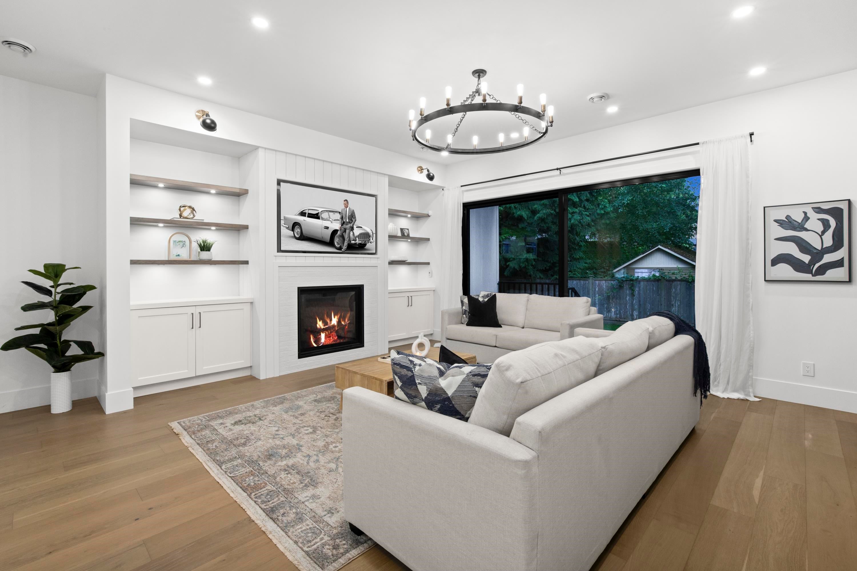 13026 16 Avenue
