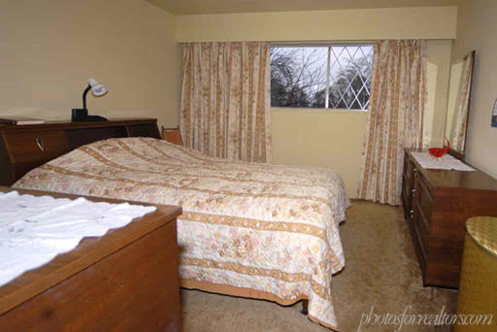 listing image 1104058179701704842