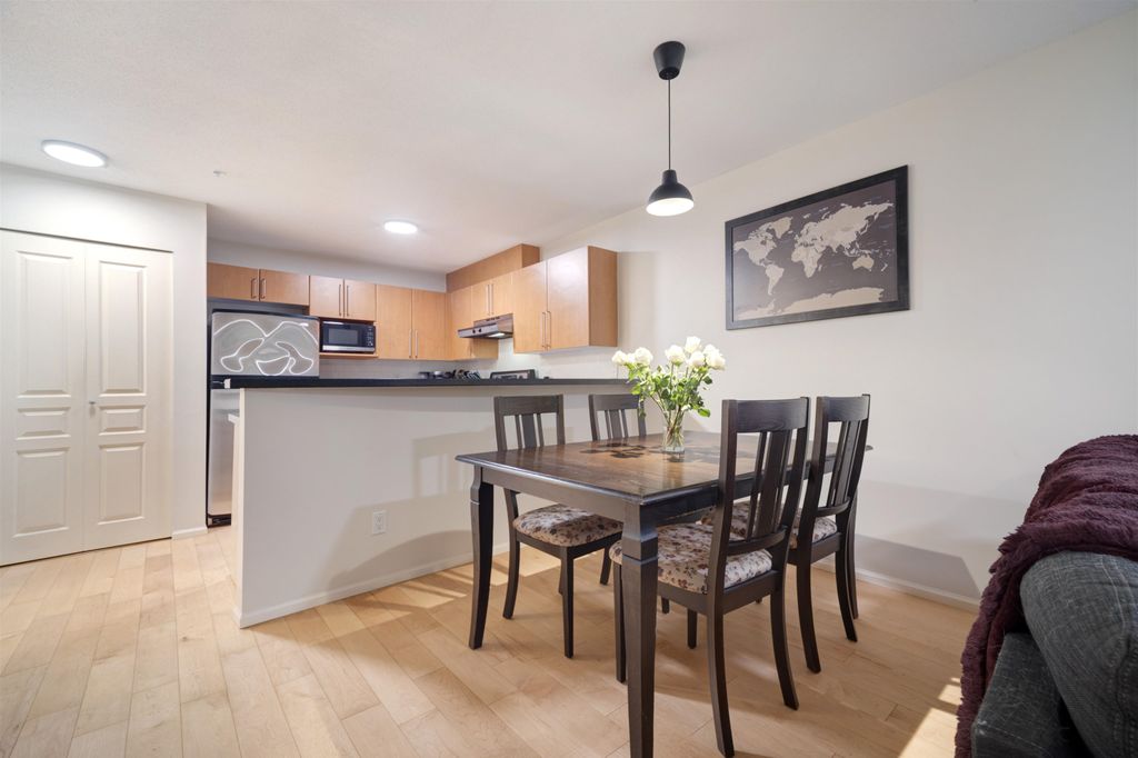 listing image 1100661598065083141