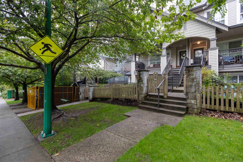 listing image 1103999857690153375
