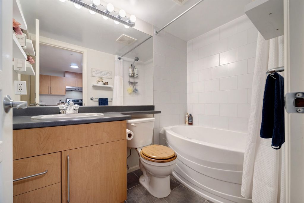 listing image 1107823936564204799
