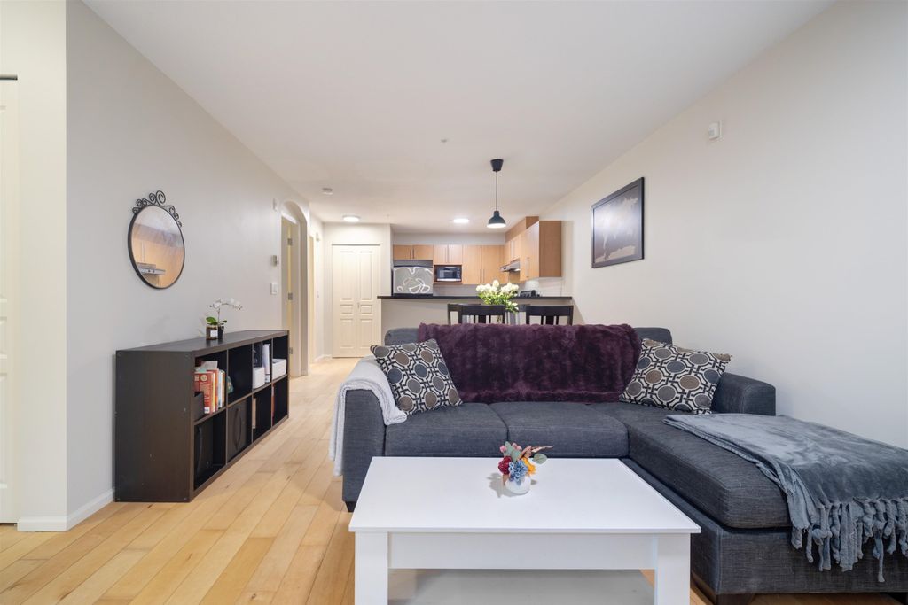 listing image 1103856700580849173