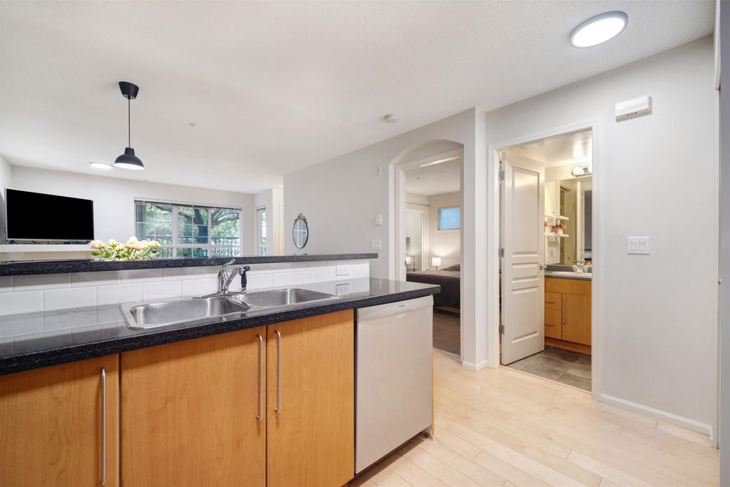 listing image 1108724018386978441