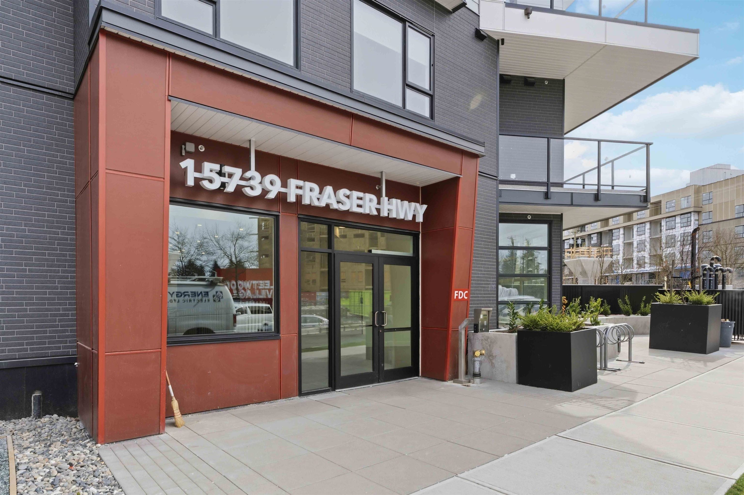 15739 Fraser Highway 112