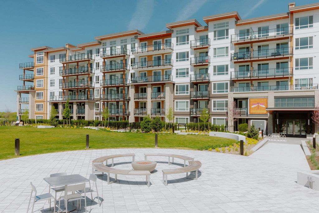 listing image 1104208574089444695