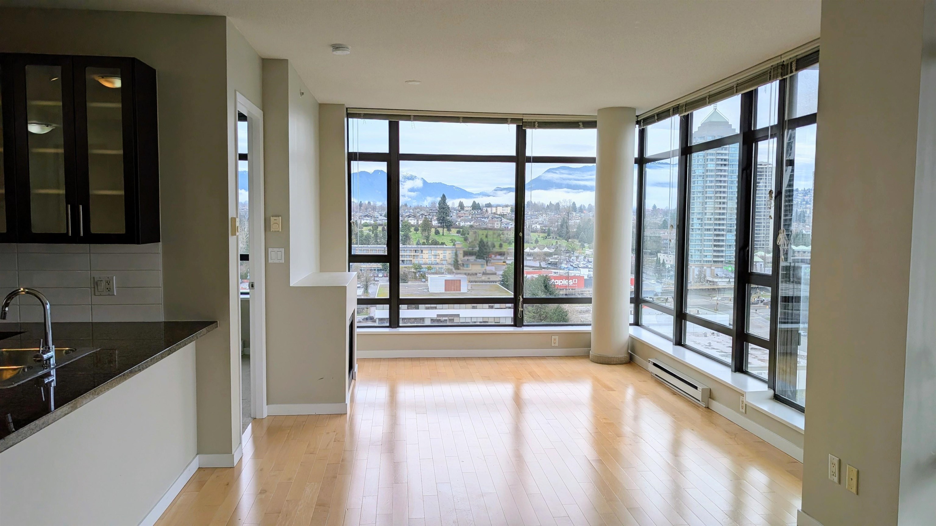 4250 Dawson Street 1703