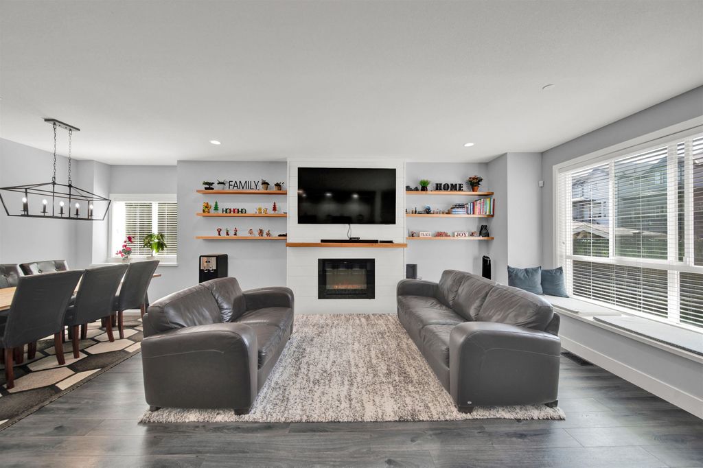 Photo of 11155 240 Street, Maple Ridge, BC V2W 0H7 (MLS # R3109704)