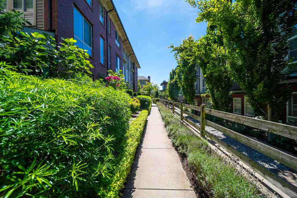 Photo of 16260 23a Avenue #10, Surrey, BC V3Z 0P7 (MLS # R3153474)