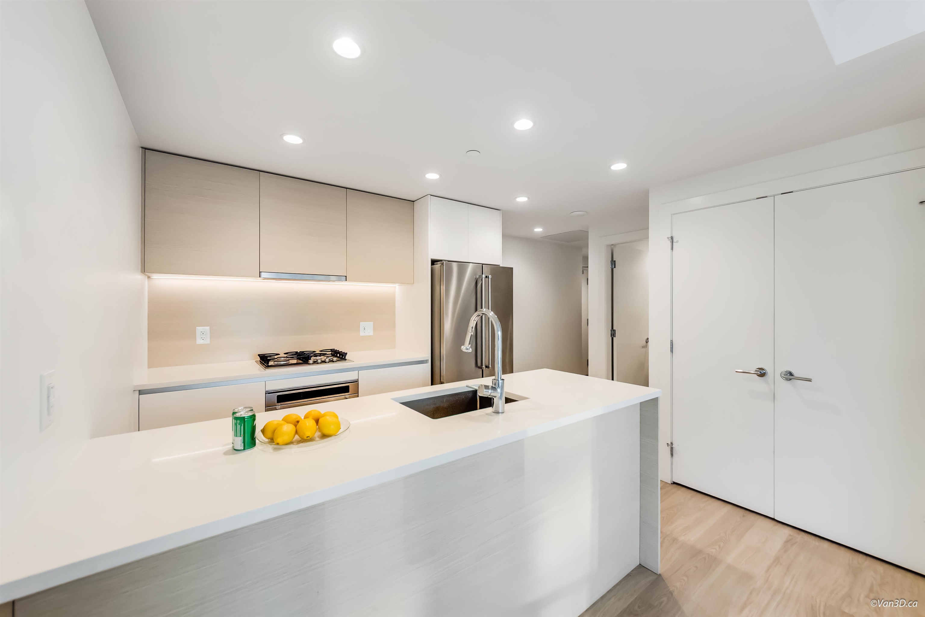 657 Whiting Way 2309