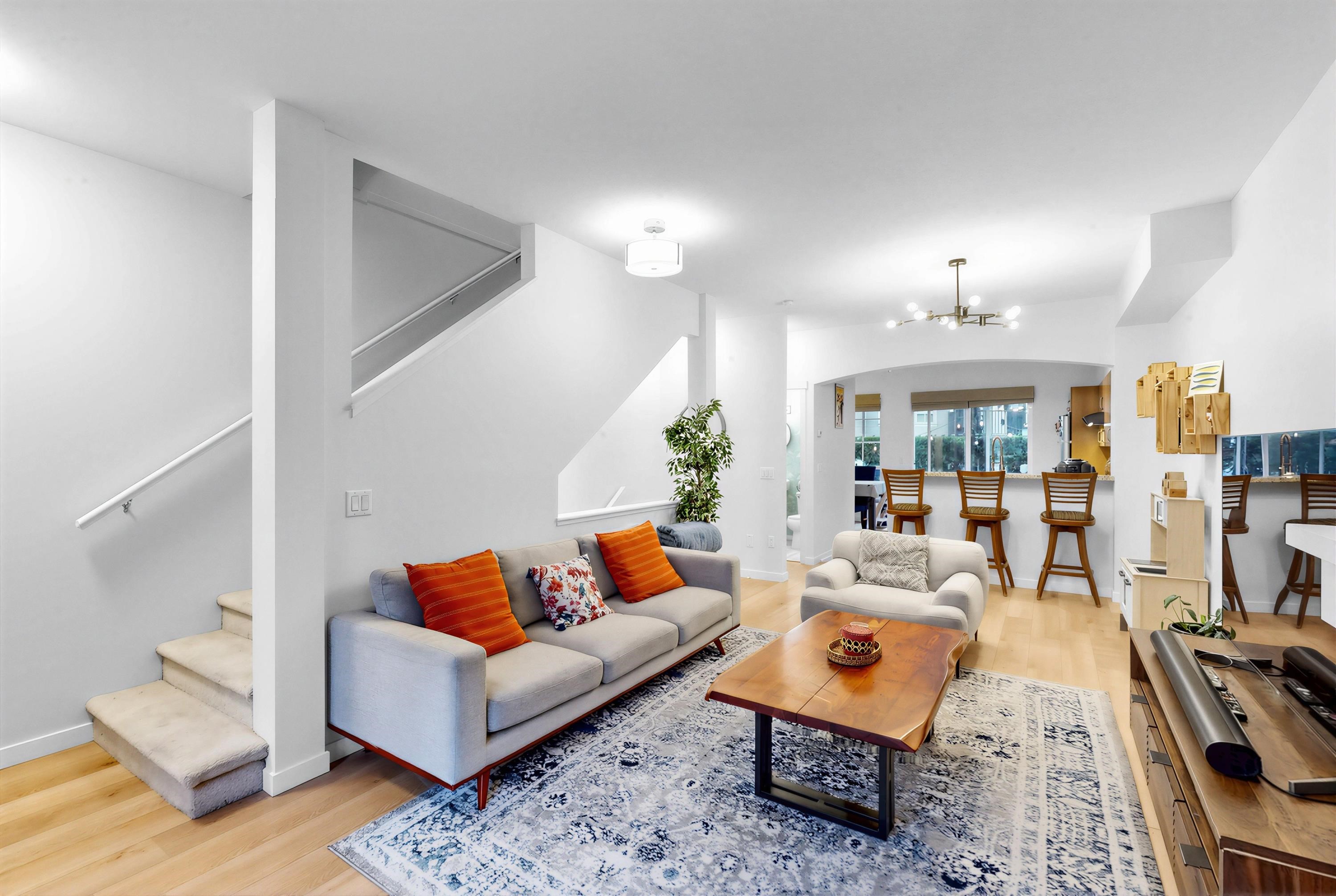 9133 Government Street 133