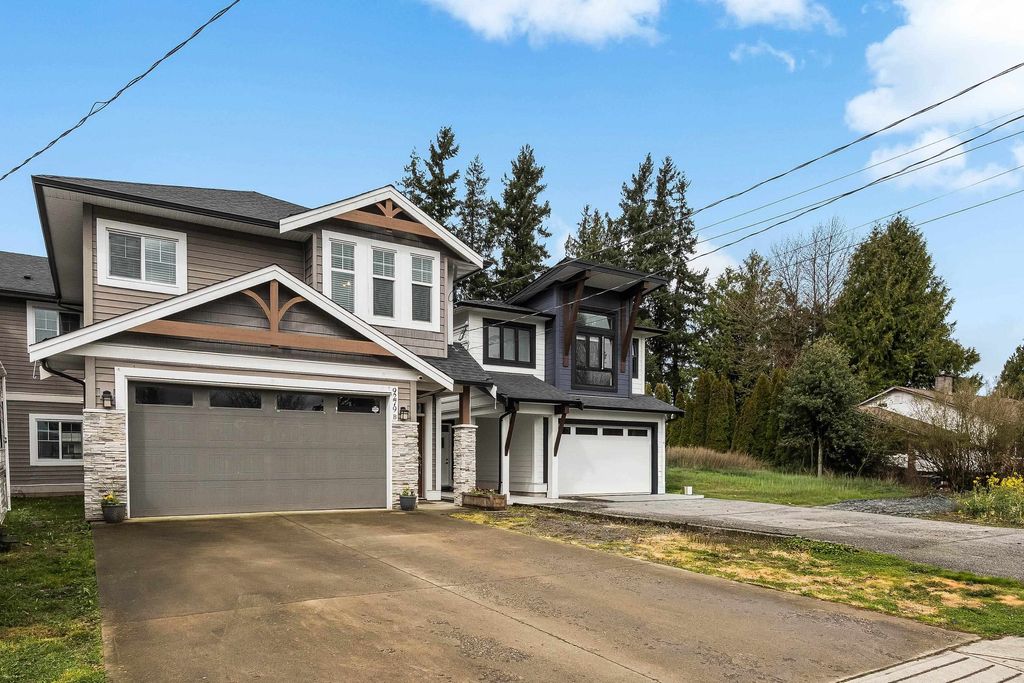 Photo of 9279 Carleton Street #B, Chilliwack, BC V2P 6E1 (MLS # R3107156)