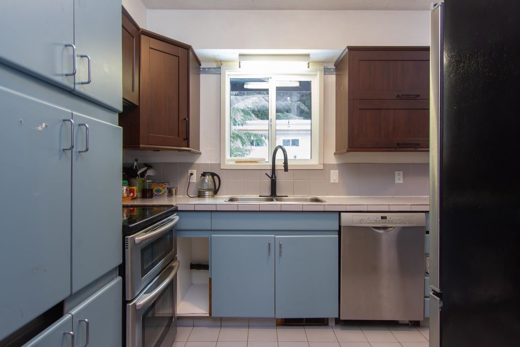listing image 1100508804217872834