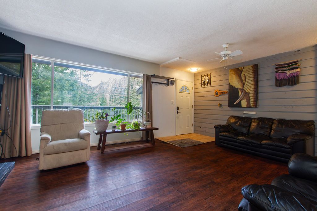 listing image 1106716290926063068